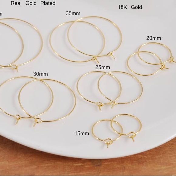 18k Gold-plated Hoops Earrings - Picture 5 of 6